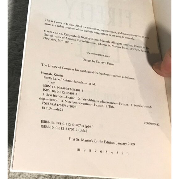 Firefly Lane By Kristin Hannah Paperback Novel NEW - Picture 3 of 3